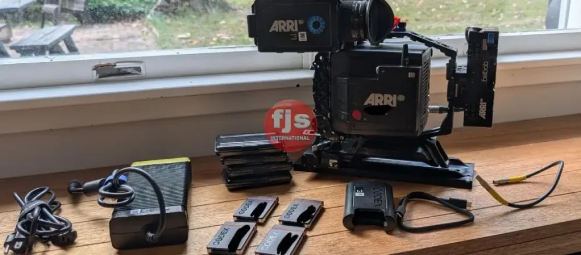 Arri-LF-nehcynohtna-FJS-06