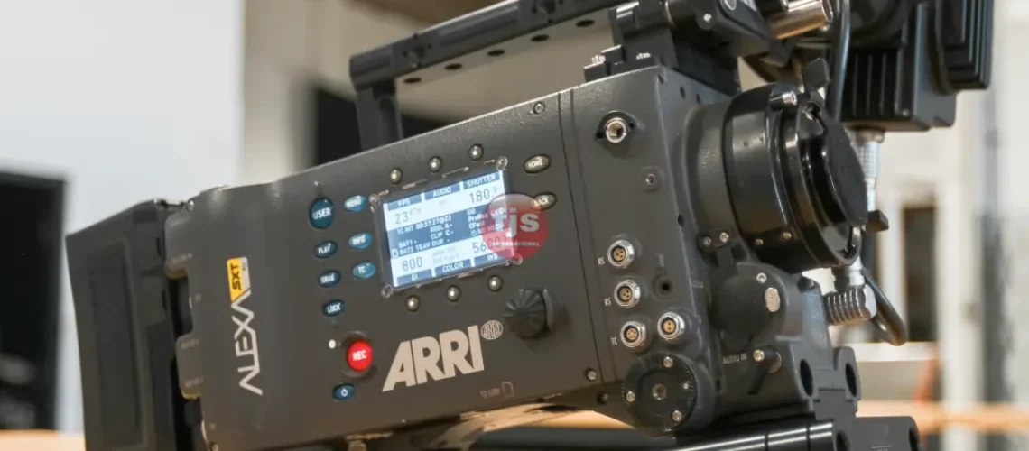 Arri-SXT-smailliw-FJS-01